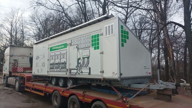 Чугуїв отримав мобільні гібридні блоки живлення від GIZ: крок до енергетичної безпеки громади