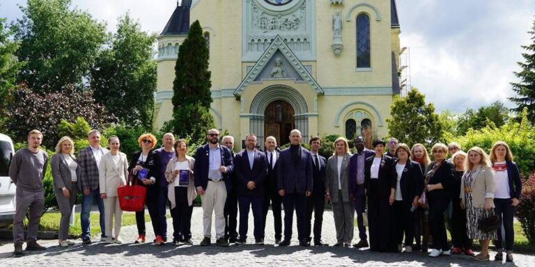 Чугуївська та Фастівська громади: налагоджуємо партнерські відносини
