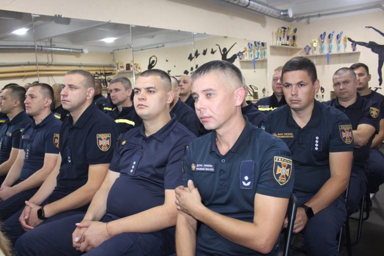 У Чугуївській громаді привітали з Днем рятівника працівників ДСНС